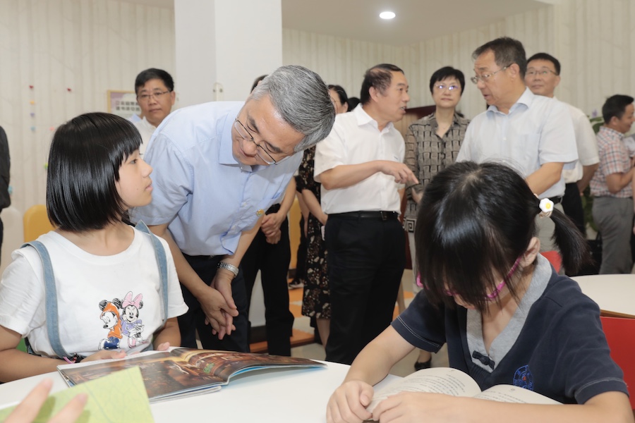 全國人大常委會執(zhí)法檢查組蒞臨海亮幸福院調(diào)研
